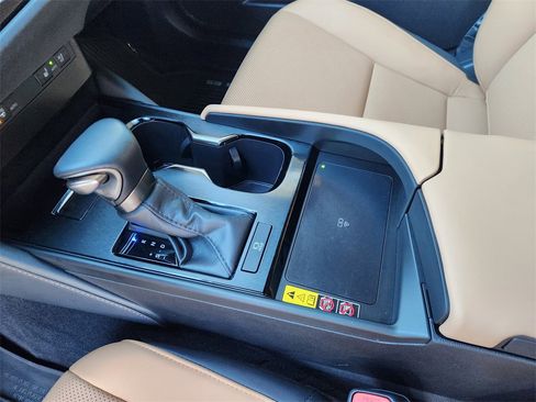 Certified 2023 Lexus ES 350 w/ Premium Package image 19