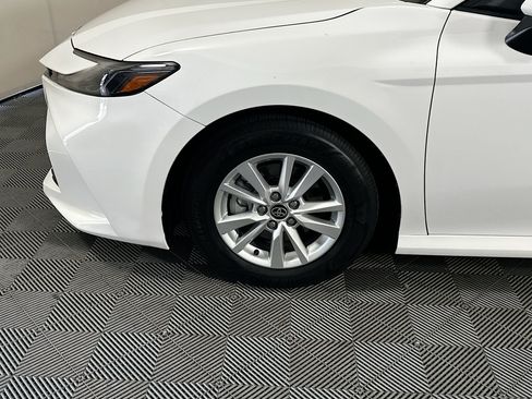Used 2026 Toyota Camry LE FWD image 11
