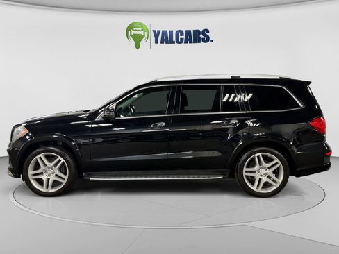 Used 2016 Mercedes-Benz GL 550 4MATIC image 2