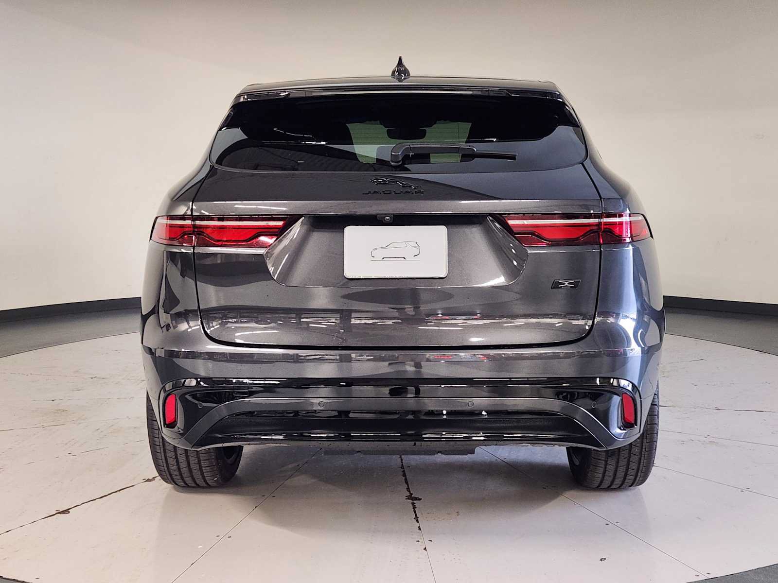 New 2026 Jaguar F-PACE R-Dynamic S AWD/4WD image 10