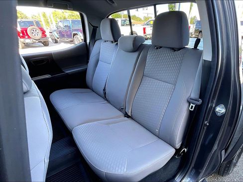 Used 2022 Toyota Tacoma SR5 AWD/4WD image 24
