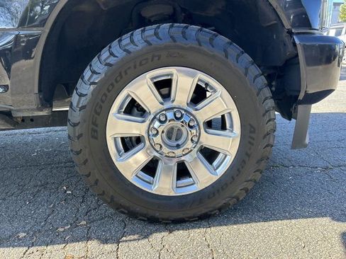 Used 2021 Ford F350 Platinum image 14