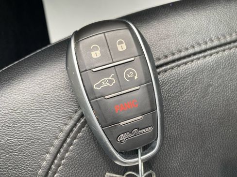 Used 2021 Alfa Romeo Stelvio Ti Sport AWD/4WD image 26