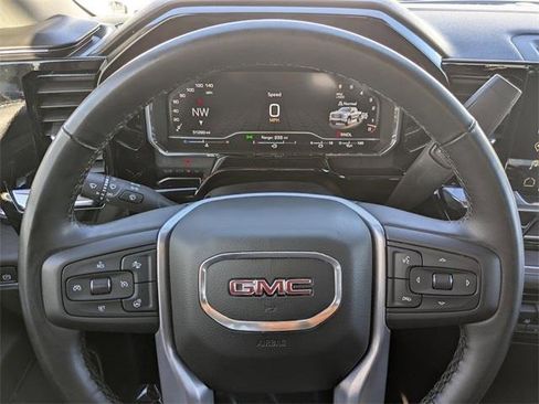 Used 2025 GMC Sierra 1500 SLT image 32