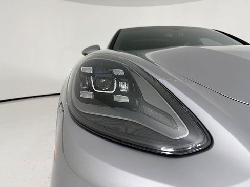 Certified 2023 Porsche Panamera Platinum Edition RWD image 32