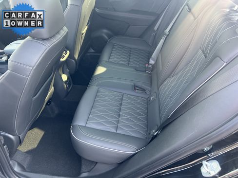 Used 2022 Buick Envision Avenir w/ Technology Package II FWD image 32