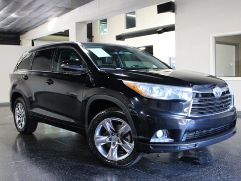 Used 2015 Toyota Highlander Limited Platinum FWD image 43