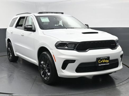 Used 2022 Dodge Durango GT image 3