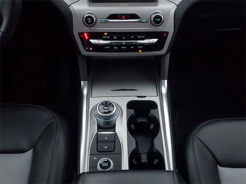 Certified 2023 Ford Explorer XLT w/ Equipment Group 202A image 29