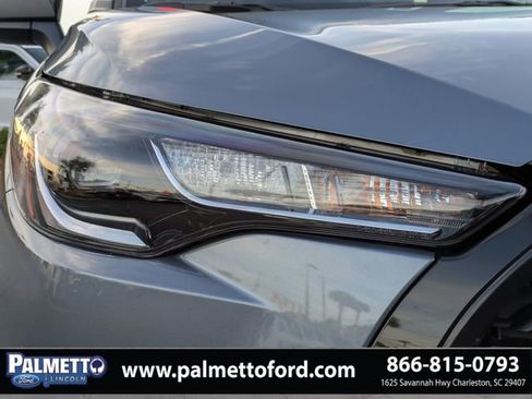 Used 2024 Toyota Corolla Cross L image 10