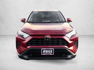Used 2025 Toyota RAV4 XLE video 2