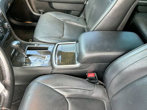 Used 2013 Chrysler 300 C w/ Light Group AWD/4WD image 28