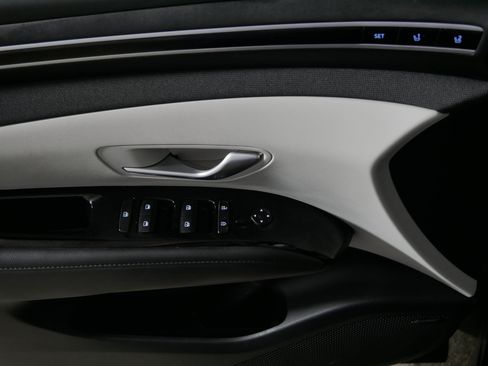 Used 2023 Hyundai Tucson Limited image 19