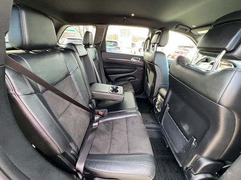 Used 2021 Jeep Grand Cherokee Laredo X image 22