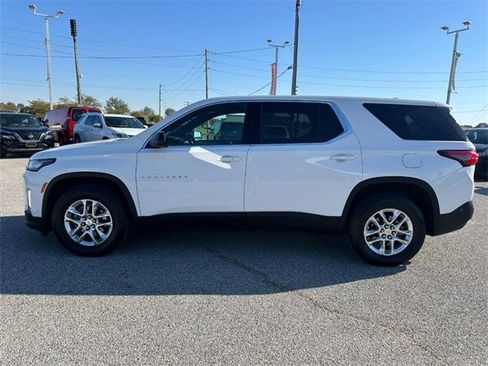 Certified 2023 Chevrolet Traverse LS image 2