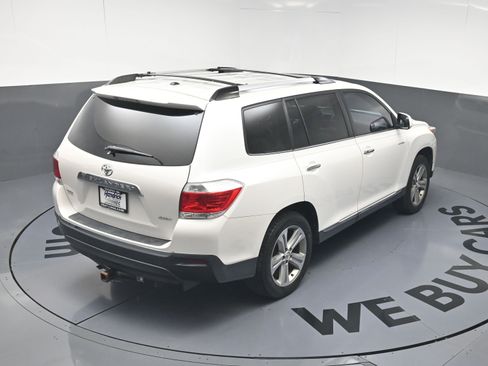 Used 2011 Toyota Highlander Limited w/ Tow Pkg AWD/4WD image 35