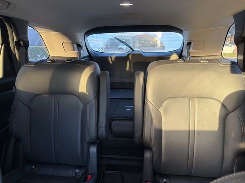 Used 2024 MAZDA CX-90 3.3 Turbo w/ Preferred Package image 12