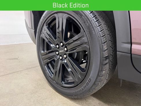 Certified 2025 GMC Acadia Elevation w/ Black Edition FWD image 9