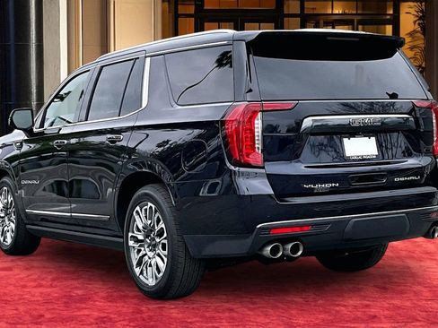 Used 2024 GMC Yukon Denali Ultimate AWD/4WD image 4