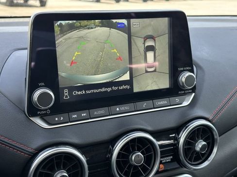 Certified 2025 Nissan Sentra SR w/ SR Premium Package image 30