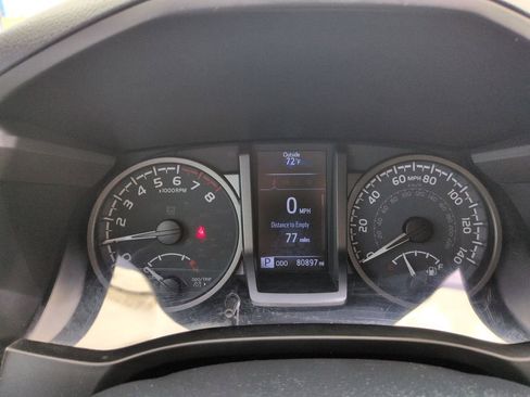 Used 2020 Toyota Tacoma TRD Off-Road image 15