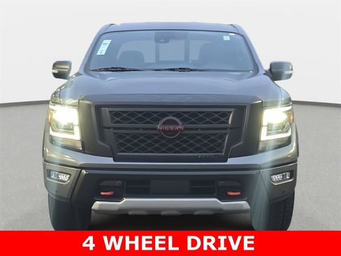 Used 2023 Nissan Titan PRO-4X w/ Pro-4x Convenience Package image 2