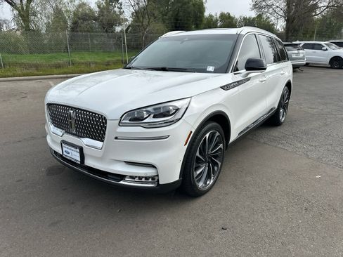 Used 2023 Lincoln Aviator Reserve w/ Equipment Group 201A image 1