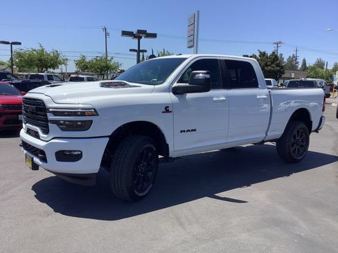 New 2026 RAM 2500 Laramie w/ Night Edition AWD/4WD image 5
