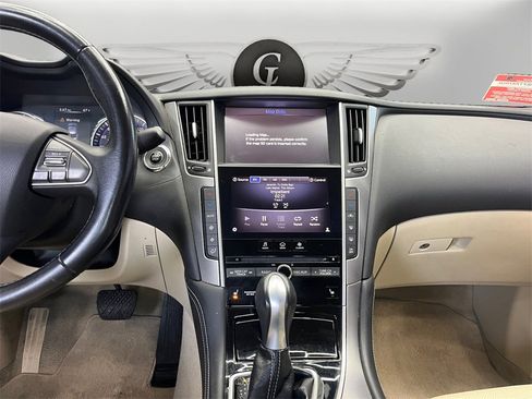 Used 2015 INFINITI Q50 Premium w/ Navigation Package image 11