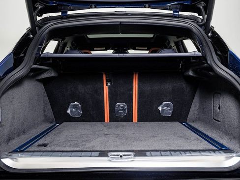 New 2026 Aston Martin DBX 707 image 33