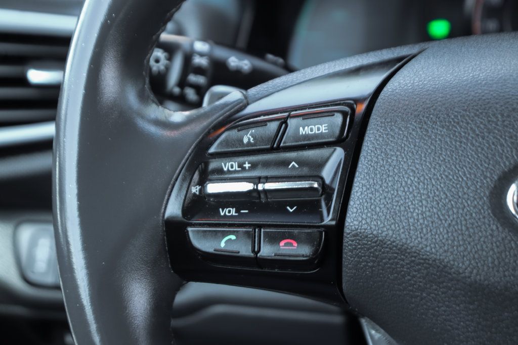 Used 2019 Hyundai Ioniq Electric FWD image 20