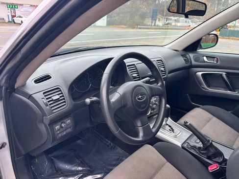 Used 2007 Subaru Outback 2.5i image 23