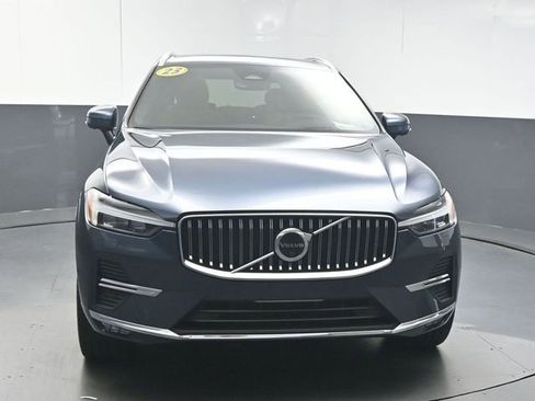 Used 2023 Volvo XC60 B5 Ultimate w/ Climate Package AWD/4WD image 3