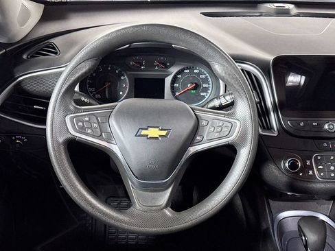 Used 2022 Chevrolet Malibu LT FWD image 13