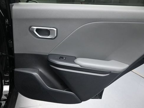 Used 2025 Kia K4 FWD image 24