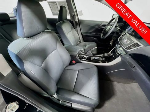 Used 2016 Honda Accord LX image 25