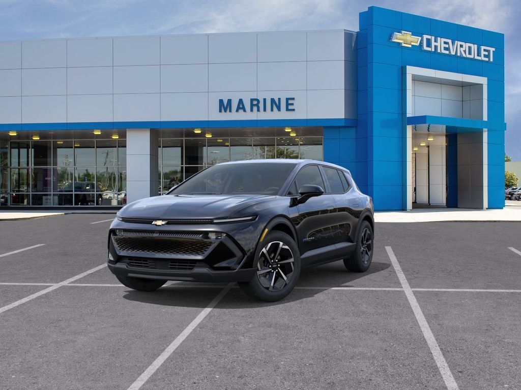New 2026 Chevrolet Equinox EV LT w/ Comfort Package FWD image 8