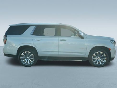 Used 2021 Chevrolet Tahoe Premier w/ Premium Package image 10