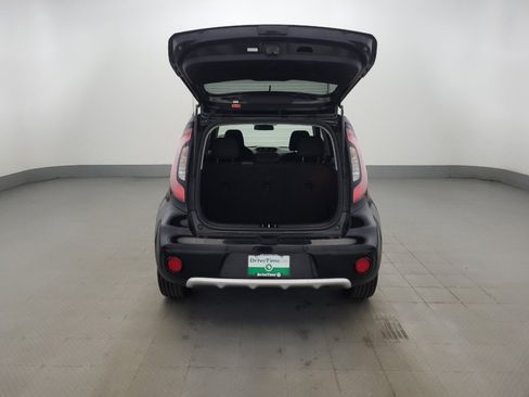 Used 2018 Kia Soul + FWD image 29