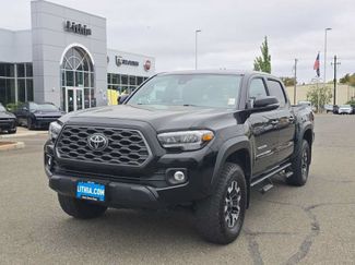 Used 2021 Toyota Tacoma TRD Off-Road w/ TRD Premium Off Road Package AWD/4WD video 1