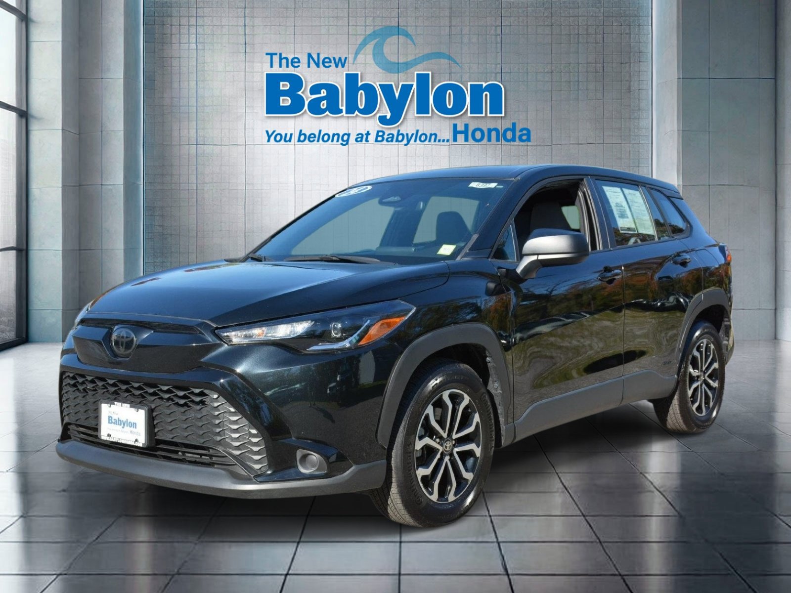 Used 2024 Toyota Corolla Cross AWD Hybrid image 1