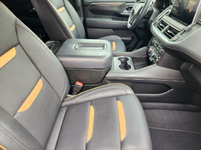 Used 2024 GMC Yukon XL AT4 AWD/4WD image 14