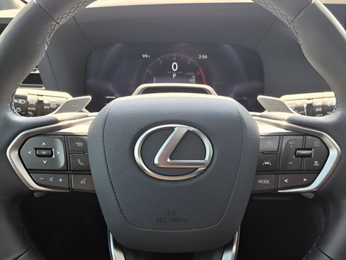 Used 2025 Lexus GX 550 w/ Cold Area Package AWD/4WD image 27