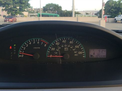 Used 2012 Toyota Yaris Sedan FWD image 12