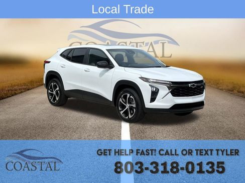 Used 2026 Chevrolet Trax RS w/ Sunroof Package image 4