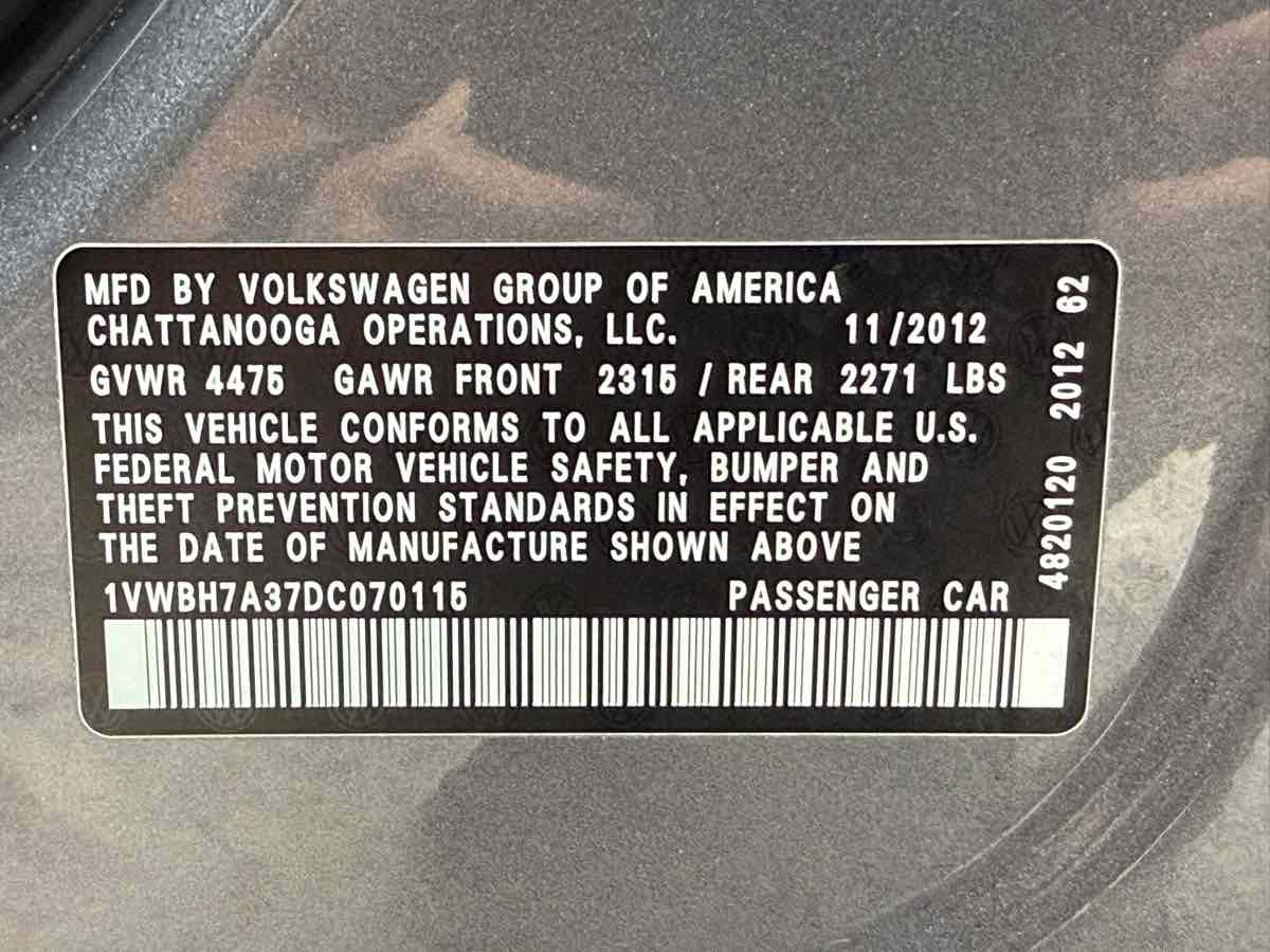 Used 2013 Volkswagen Passat 2.5 SE FWD image 38