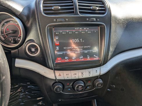 Used 2019 Dodge Journey GT image 22