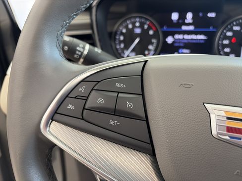 Used 2023 Cadillac XT5 Premium Luxury w/ Technology Package FWD image 40