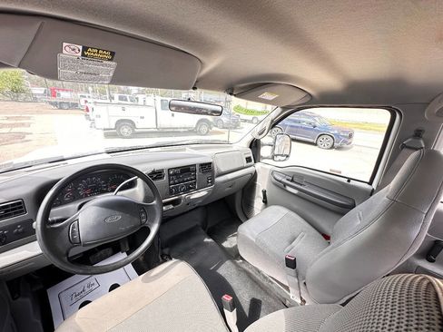 Used 2001 Ford F350 XL image 10