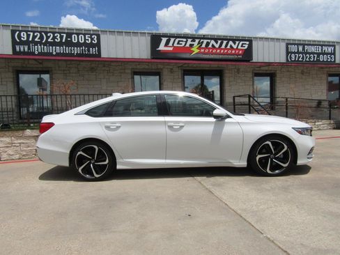 Used 2019 Honda Accord Sport image 5